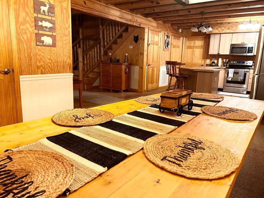 One Of A Kind Rustic Log Cabin Near Bryce Resort - Large Game Room - Fire Pit - Large Deck - Bbq Basye ภายนอก รูปภาพ