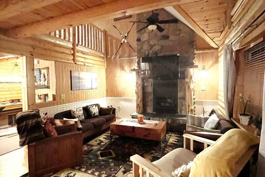 One Of A Kind Rustic Log Cabin Near Bryce Resort - Large Game Room - Fire Pit - Large Deck - Bbq Basye ภายนอก รูปภาพ