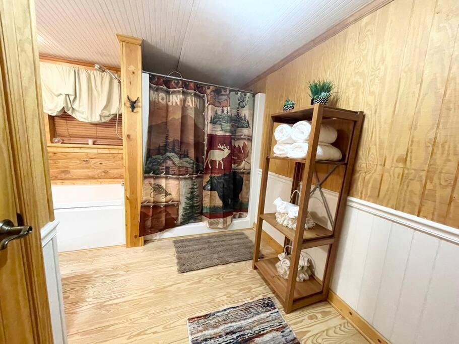 One Of A Kind Rustic Log Cabin Near Bryce Resort - Large Game Room - Fire Pit - Large Deck - Bbq Basye ภายนอก รูปภาพ